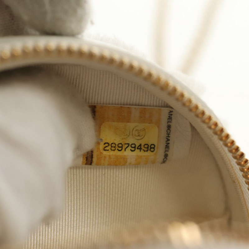 【日本直送】香奈兒 V 字縫線鏈條肩背包,羊毛白,金色雙 C 標誌,貨號 148461AM-22