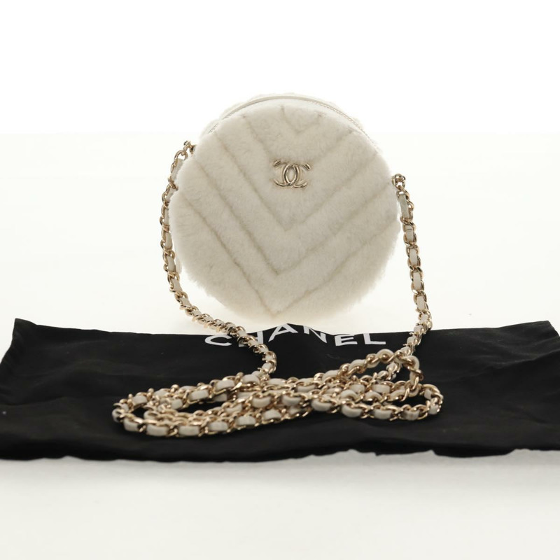 【日本直送】香奈兒 V 字縫線鏈條肩背包,羊毛白,金色雙 C 標誌,貨號 148461AM-24