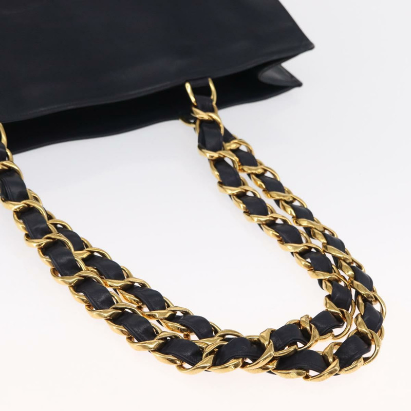 【日本直送】香奈兒鏈條手提包，皮革材質，海軍藍金色雙C標誌，正品編號157556V-6