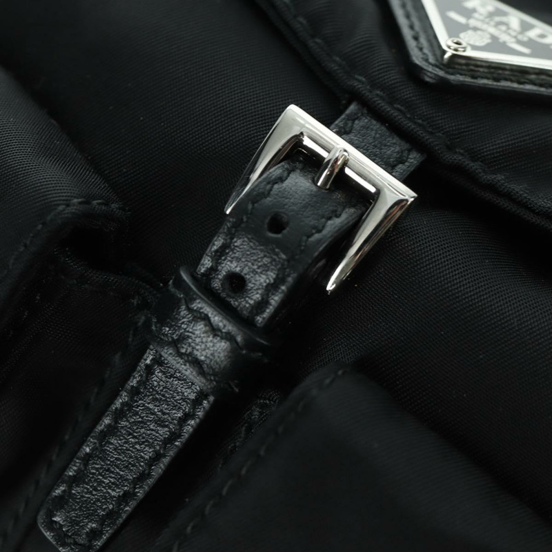 【日本直送】PRADA 尼龍黑色銀色鏈條單肩包 Auth 171449M-22