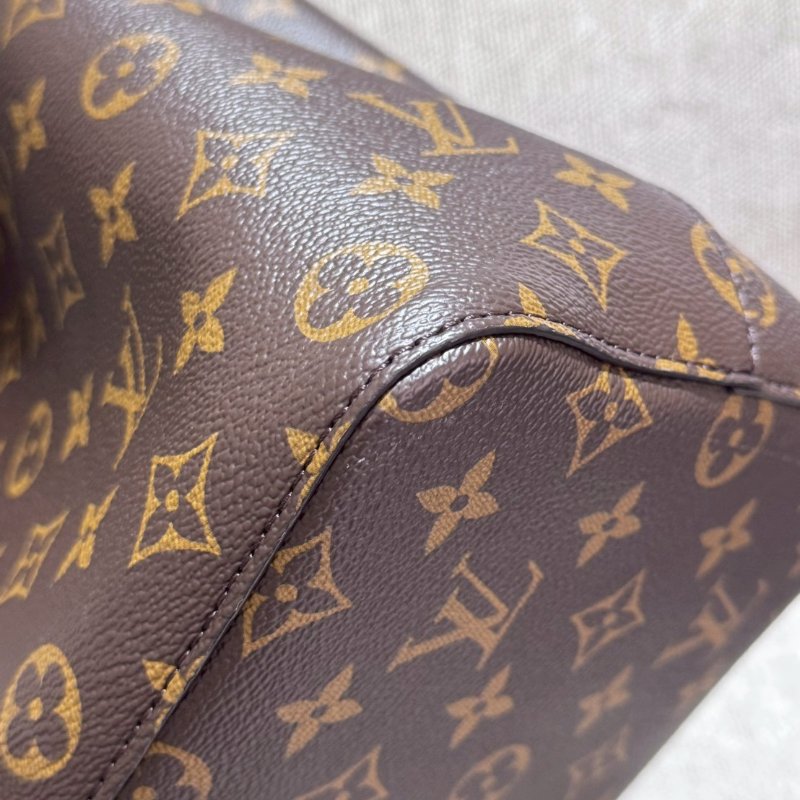 Louis Vuitton Neo Noe MM-10