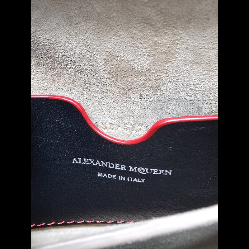 Alexander McQueen - Box 16-20