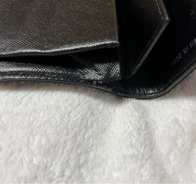 【正品 PRADA】黑色  防刮牛皮三角標中夾｜小資粗用首選｜附原廠盒-11