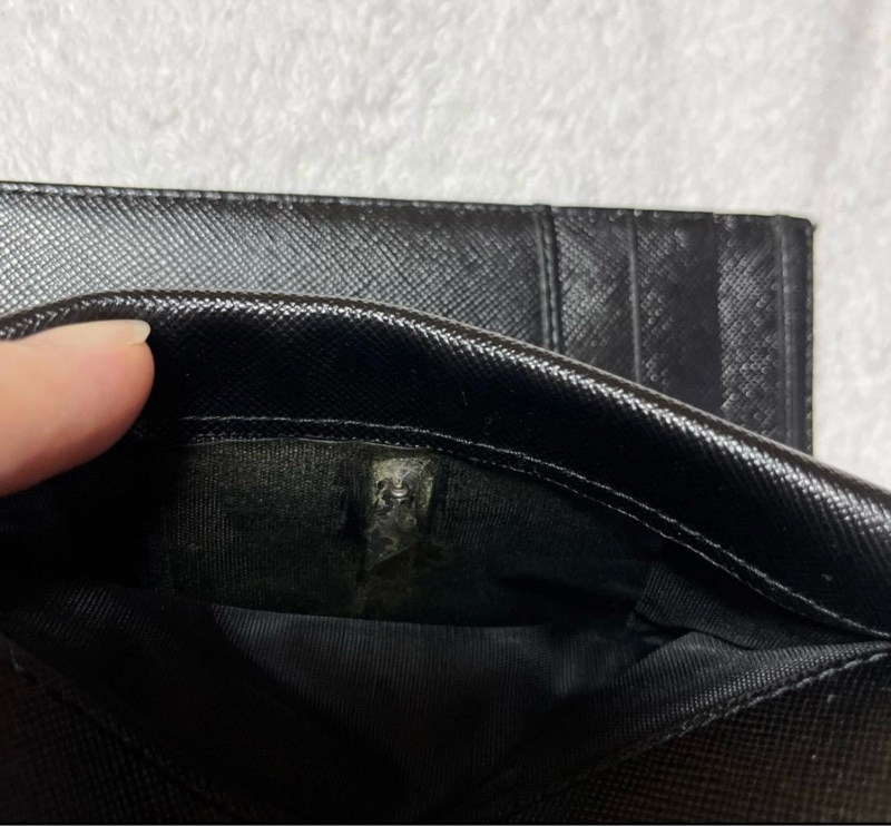 【正品 PRADA】黑色  防刮牛皮三角標中夾｜小資粗用首選｜附原廠盒-12