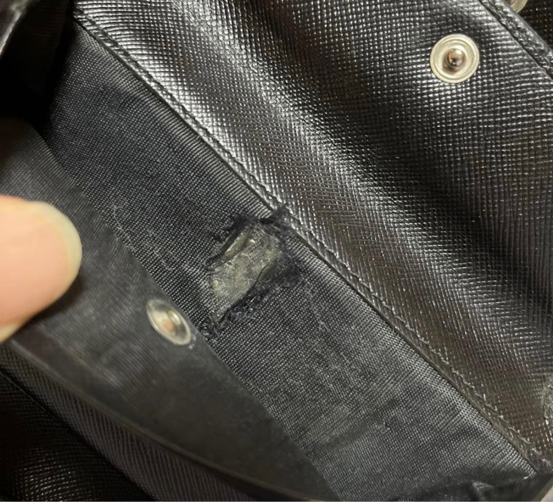 【正品 PRADA】黑色  防刮牛皮三角標中夾｜小資粗用首選｜附原廠盒-13