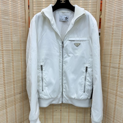 Prada 三葉草合作男款棉服 50碼