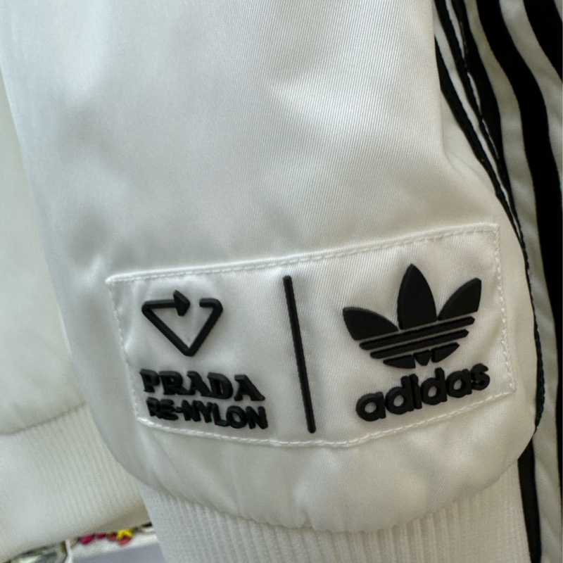 Prada 三葉草合作男款棉服 50碼-4