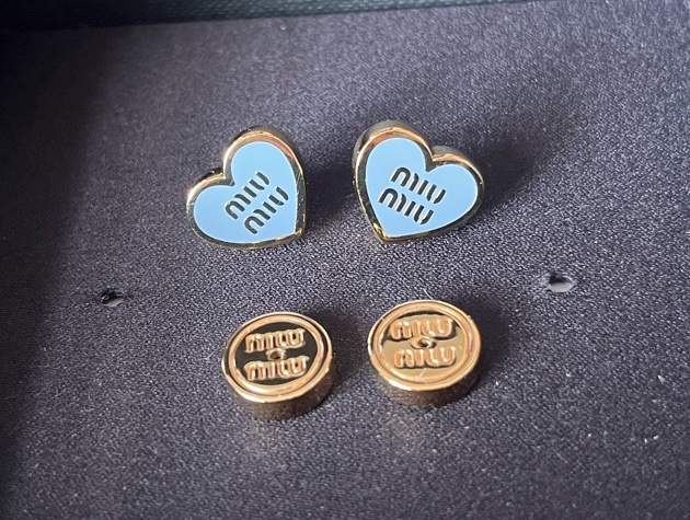 Miu Miu日本限定💙罕有Baby Blue粉藍心形耳環-6