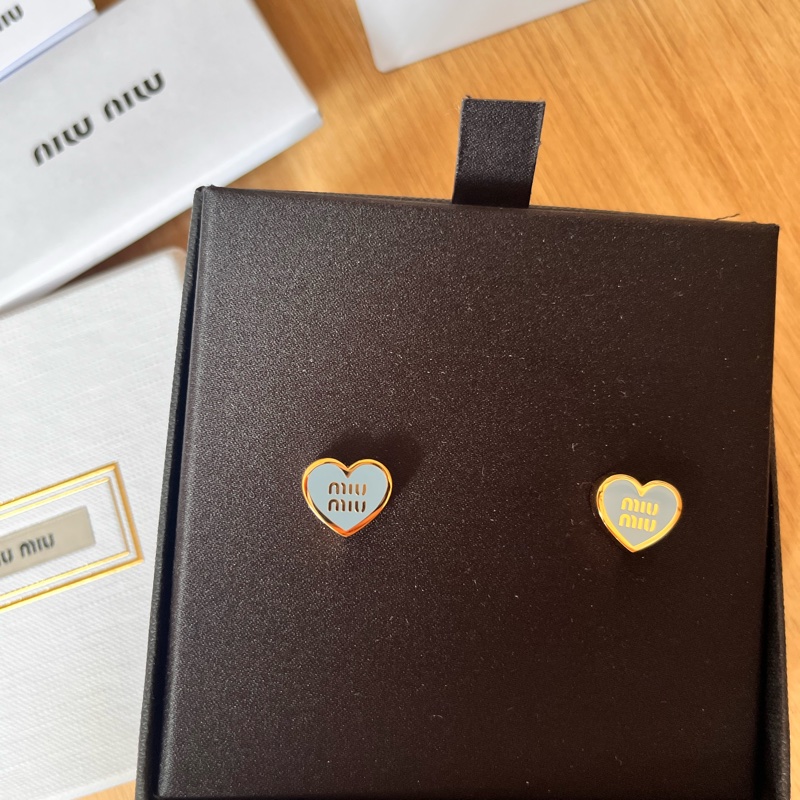 Miu Miu日本限定💙罕有Baby Blue粉藍心形耳環-8