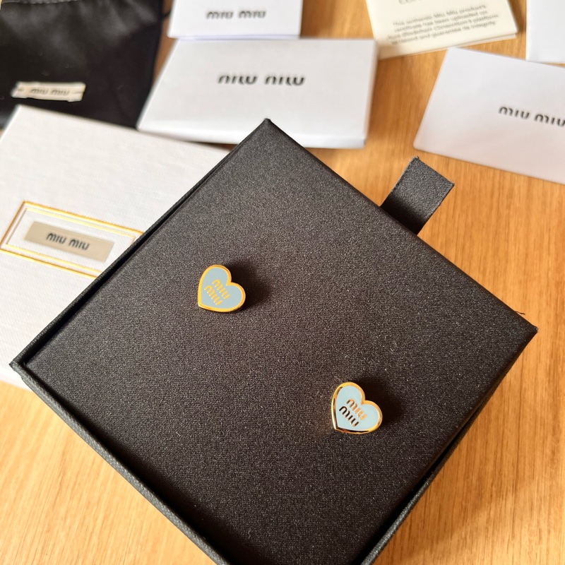 Miu Miu日本限定💙罕有Baby Blue粉藍心形耳環-9