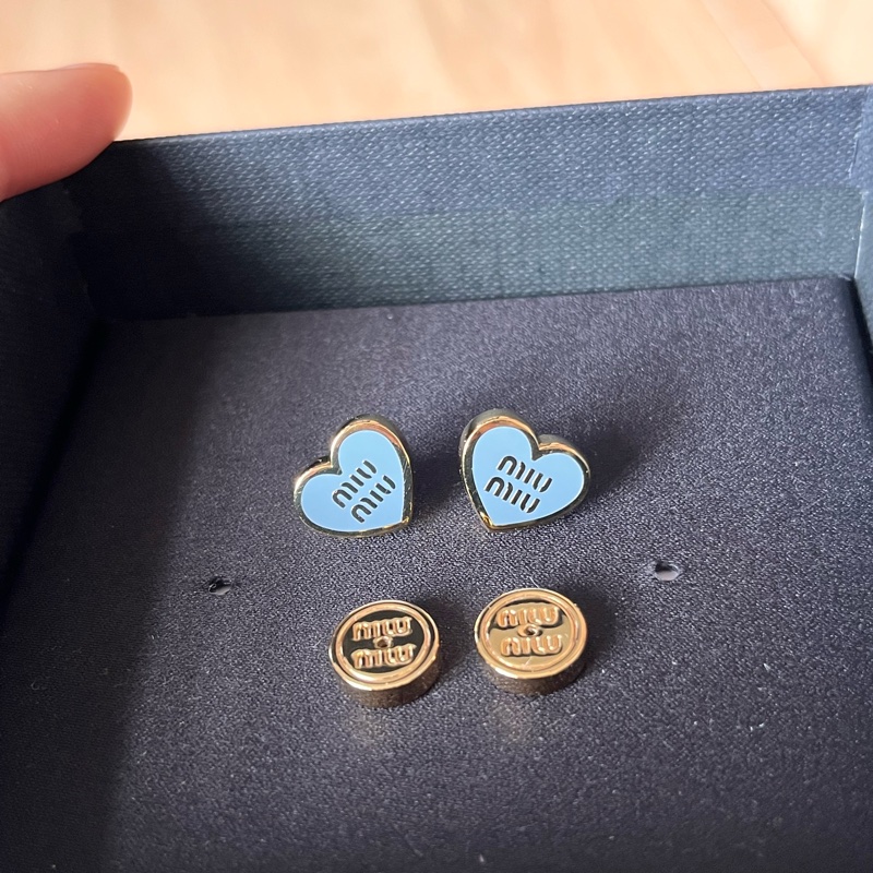 Miu Miu日本限定💙罕有Baby Blue粉藍心形耳環-13