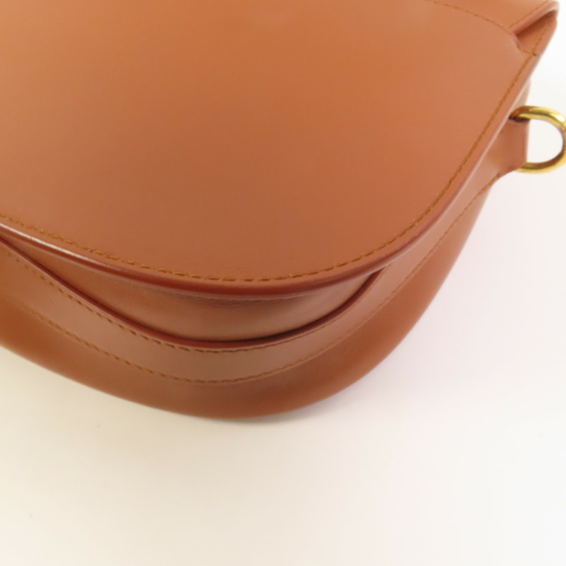 Dior 牛皮皮革Bobby Bag金扣肩背袋-11