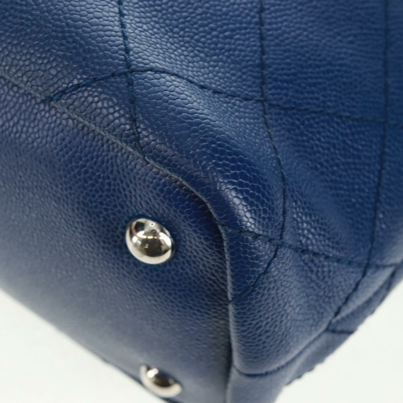 【日本直送】香奈兒 (CHANEL) Matelasse 托特包，魚子醬紋皮革，海軍藍，銀色雙C標誌，正品編號 166301M-10