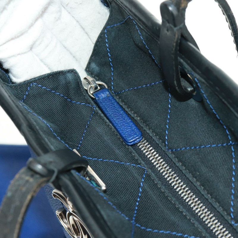 【日本直送】香奈兒 (CHANEL) Matelasse 托特包，魚子醬紋皮革，海軍藍，銀色雙C標誌，正品編號 166301M-19