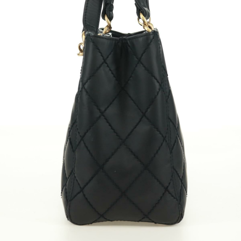 【日本直送】香奈兒 (CHANEL) 絎縫野性紋理手提包,黑色皮革,金色雙C標誌,正品編號 165820V-4
