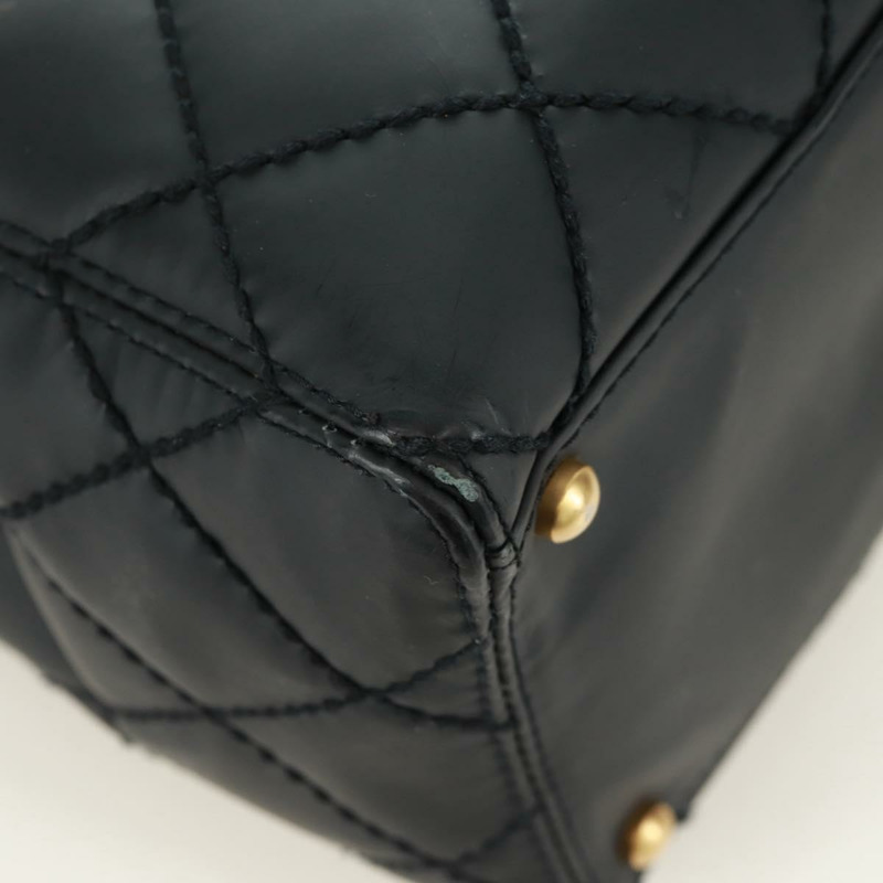 【日本直送】香奈兒 (CHANEL) 絎縫野性紋理手提包,黑色皮革,金色雙C標誌,正品編號 165820V-10