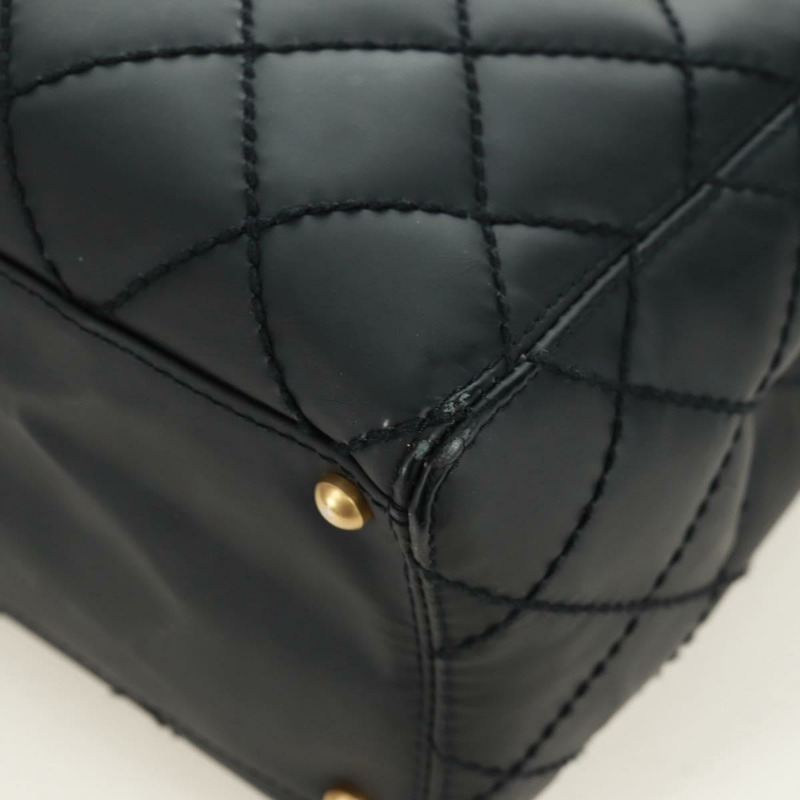 【日本直送】香奈兒 (CHANEL) 絎縫野性紋理手提包,黑色皮革,金色雙C標誌,正品編號 165820V-11