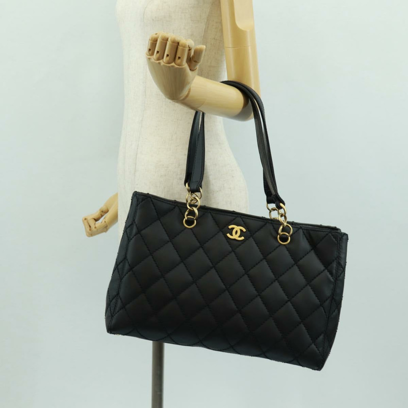 【日本直送】香奈兒 (CHANEL) 絎縫野性紋理手提包,黑色皮革,金色雙C標誌,正品編號 165820V-23