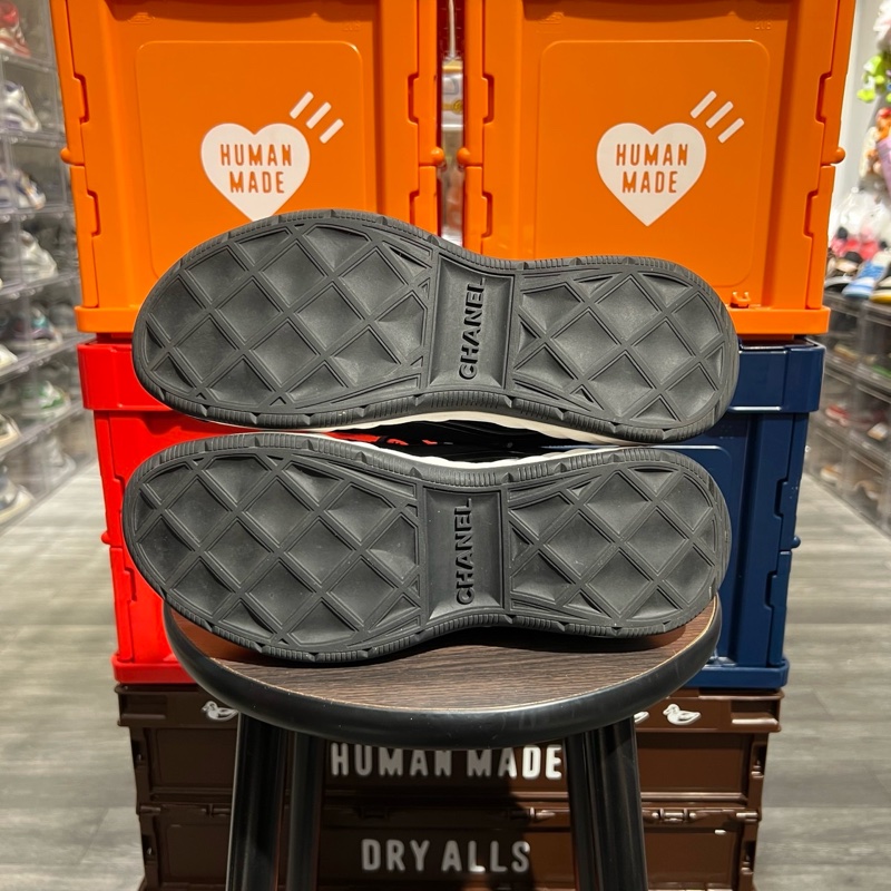 Chanel 香奈兒 黑色雙C運動鞋Eu37.5-6