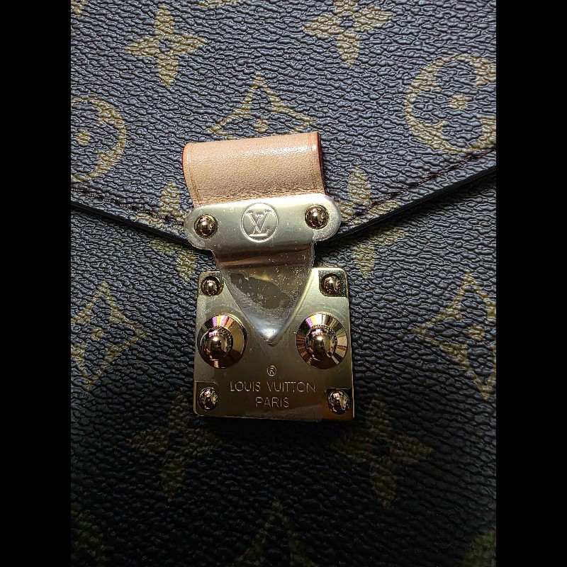 LV老花郵差包-14