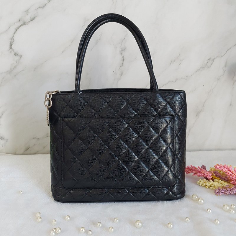 CHANEL 香奈兒 Vintage🎀現品實拍🎀絕版 希爾頓 (銀)金幣包 ~二手經典款-24