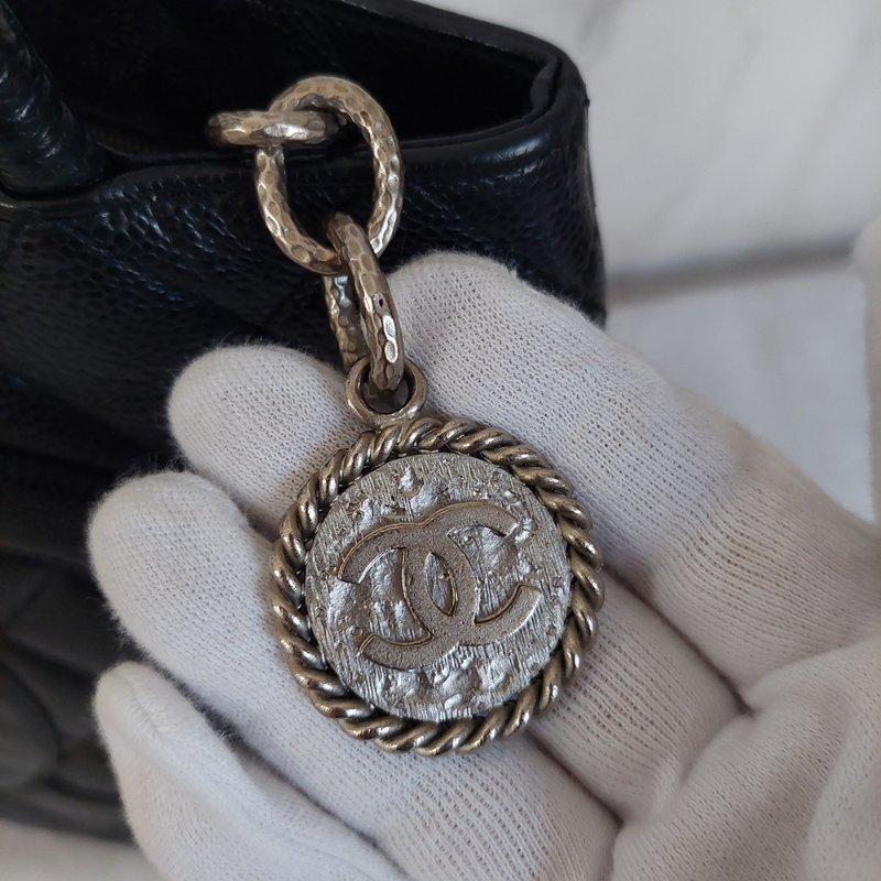 CHANEL 香奈兒 Vintage🎀現品實拍🎀絕版 希爾頓 (銀)金幣包 ~二手經典款-56