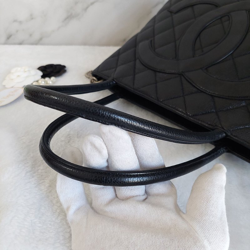 CHANEL 香奈兒 Vintage🎀現品實拍🎀絕版 希爾頓 (銀)金幣包 ~二手經典款-60