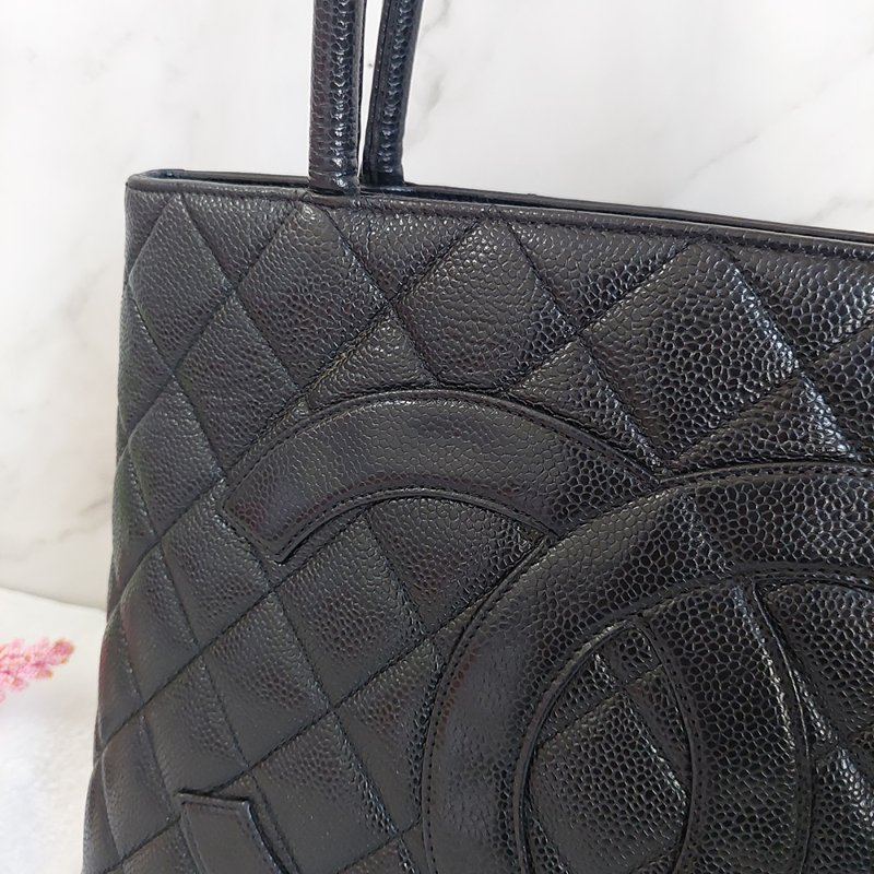 CHANEL 香奈兒 Vintage🎀現品實拍🎀絕版 希爾頓 (銀)金幣包 ~二手經典款-69