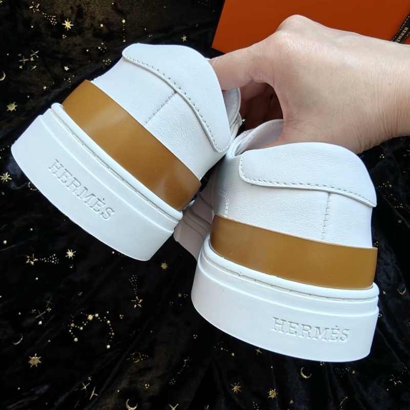 99新閒置未使用Hermes愛馬仕板鞋白色浮雕板鞋 37.5碼-6