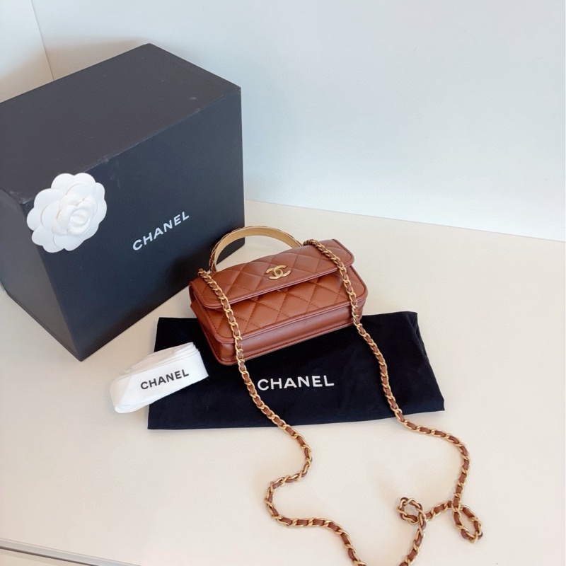 【99新全套🆕】Chanel 23a高級手工坊系列💍鏤空雕花手柄Handle mini woc 手提斜挎包-4