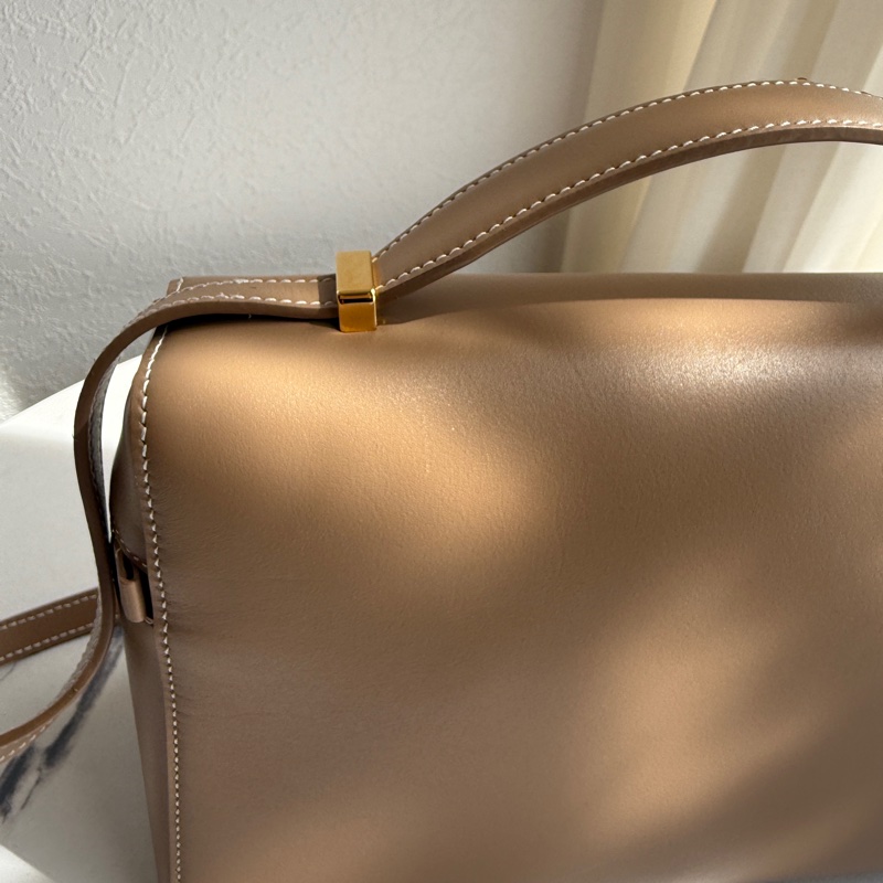 LoRO piana 🤍🤍🤍貴婦款 奶茶斜背包 好浪漫-5