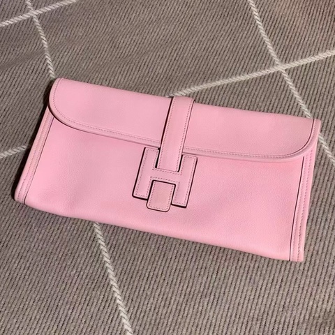 H260316)gz)HERMES Jige Elan 29 手拿包櫻花粉X刻，尺寸：29x15，沒有附件，成色如圖，邊角輕微磨損