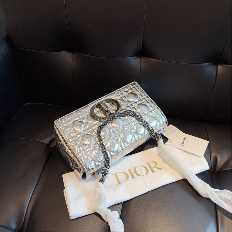 【閒置帶吊牌🆕】Dior 金屬太空銀Caro鏈條包中號 經典藤格紋烏金扣 單肩包-3