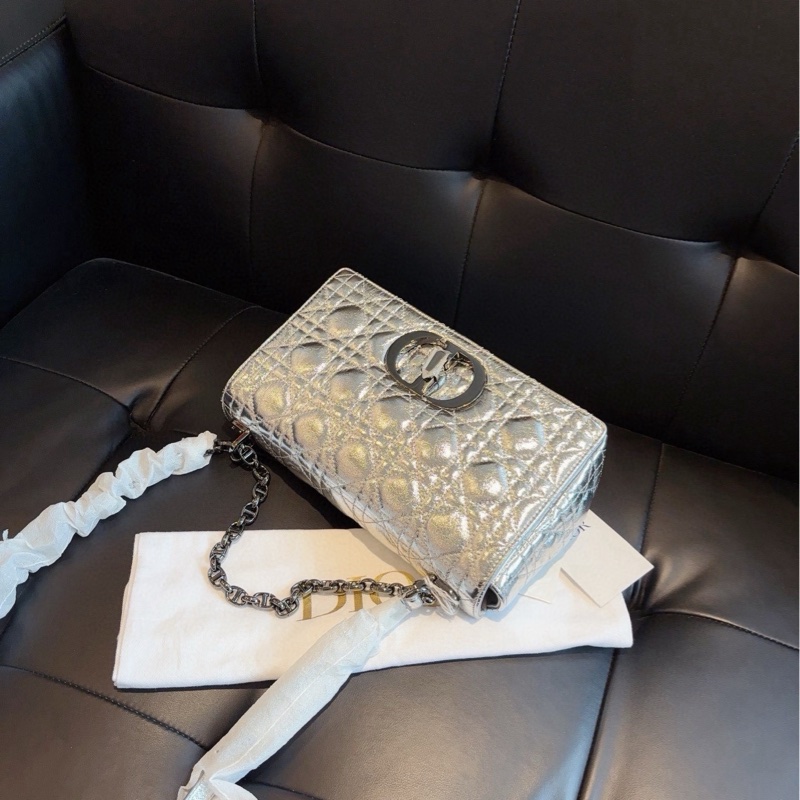 【閒置帶吊牌🆕】Dior 金屬太空銀Caro鏈條包中號 經典藤格紋烏金扣 單肩包-4