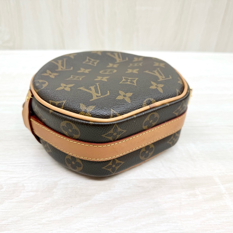 LV原花軟圓餅肩側背包M45149-11
