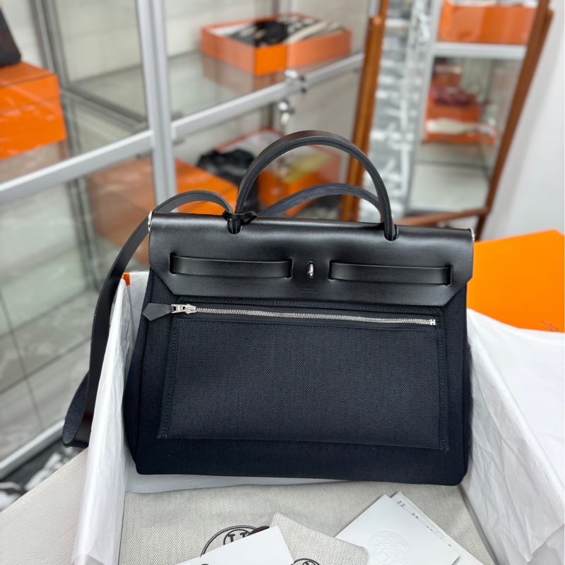 【99新】 Hermes 黑銀全黑琺瑯扣Herbag31 手提包-4
