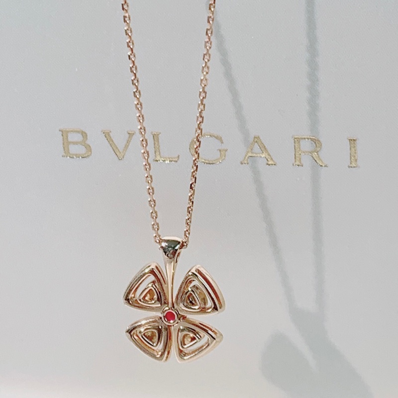 Bvlgari 寶格麗 fiorever詠綻系列花朵大號玫瑰金滿鑽項鍊，中間搭配紅寶石，2022購入-1