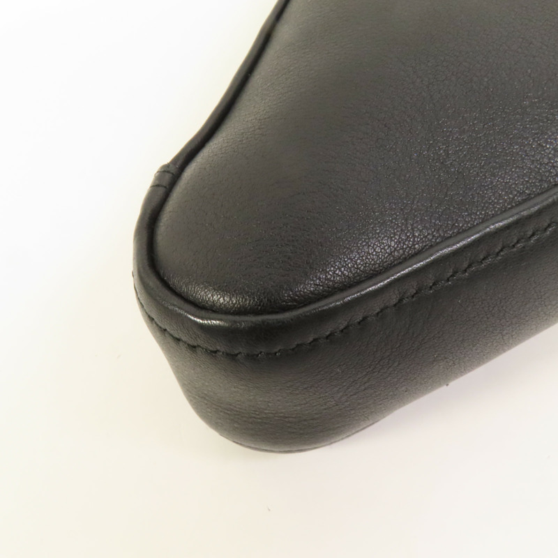 BALENCIAGA 牛皮皮革Triangle Clutch手拿包-11