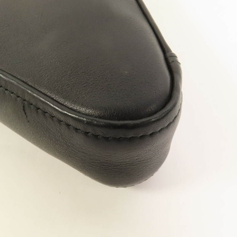 BALENCIAGA 牛皮皮革Triangle Clutch手拿包-13