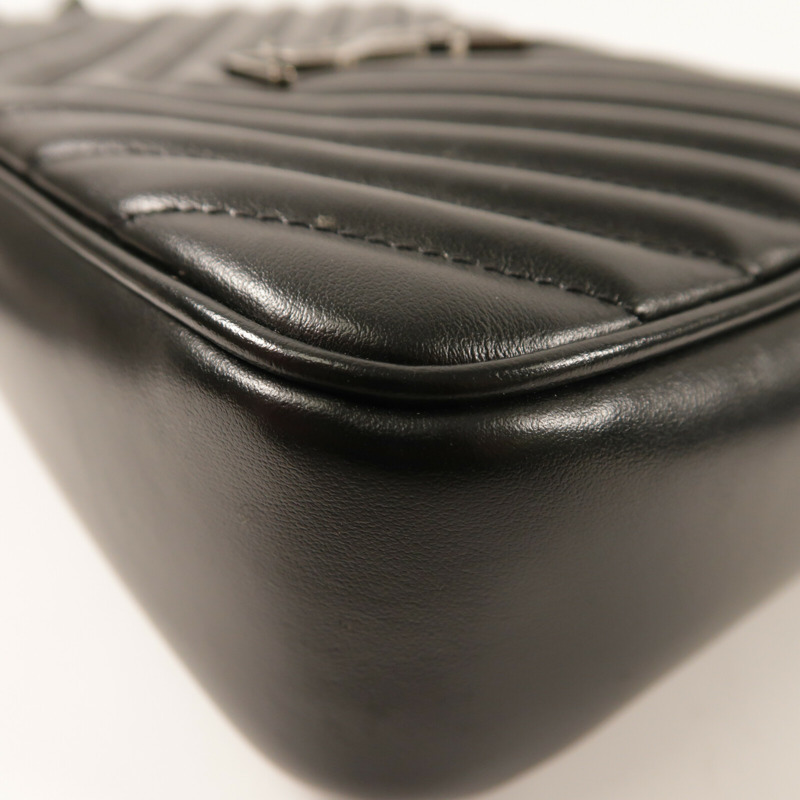 SAINT LAURENT 牛皮皮革Lou Camera銀扣肩背袋-10