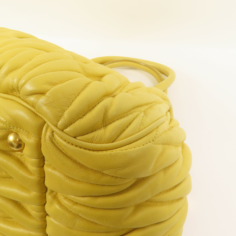 Miu Miu 羊皮皮革Matelasse Bag金扣手挽肩背兩用袋-16