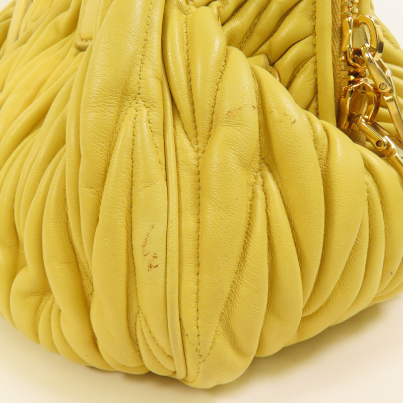 Miu Miu 羊皮皮革Matelasse Bag金扣手挽肩背兩用袋-17