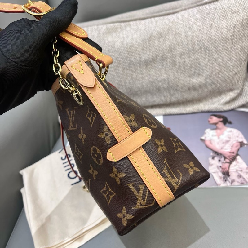 LV老花芯片款Carryall bb-3
