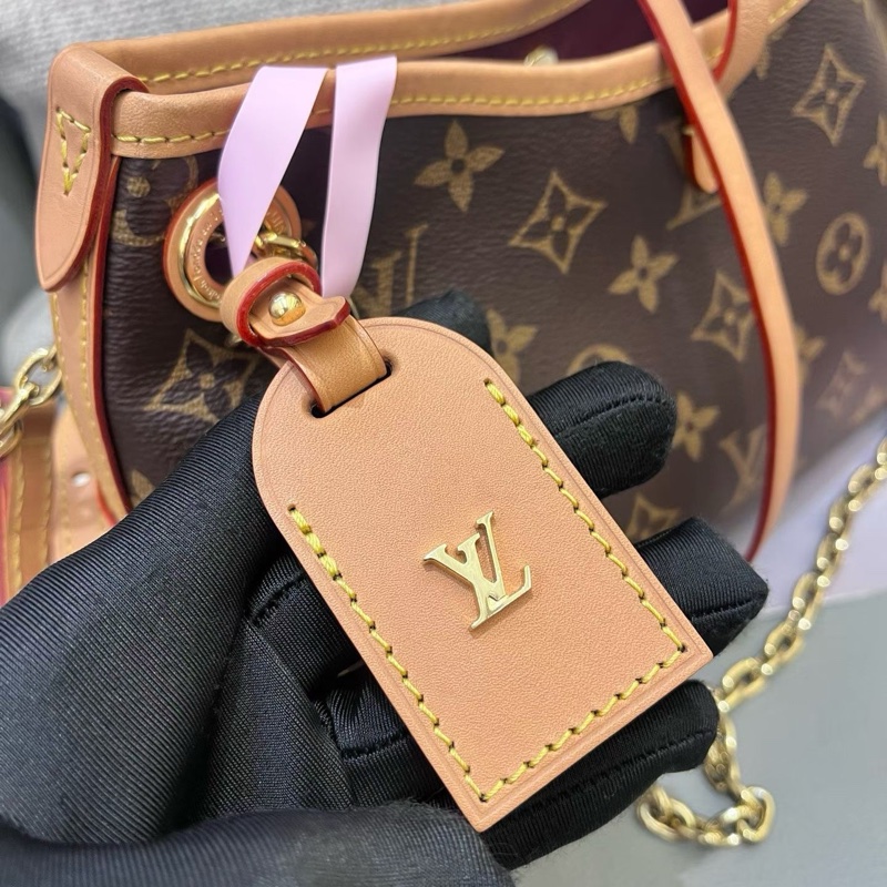 LV老花芯片款Carryall bb-4