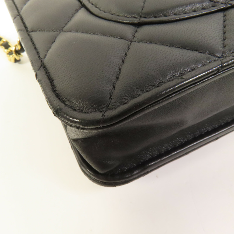CHANEL 羊皮皮革WOC Wallet On Chain金扣鏈帶肩背袋-12