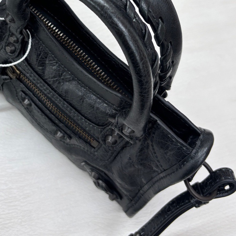 【99新】 Balenciaga 巴黎世家黑銀褶皺皮lecity機車 手提包-1