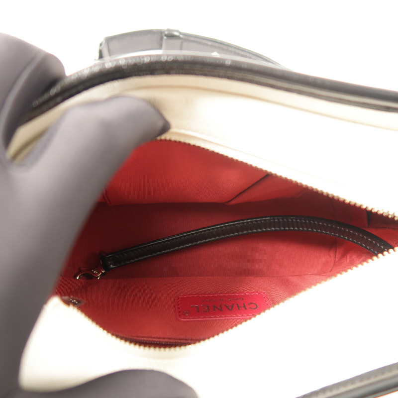 CHANEL 羊皮皮革Gabrielle Small鏈帶肩背袋-4