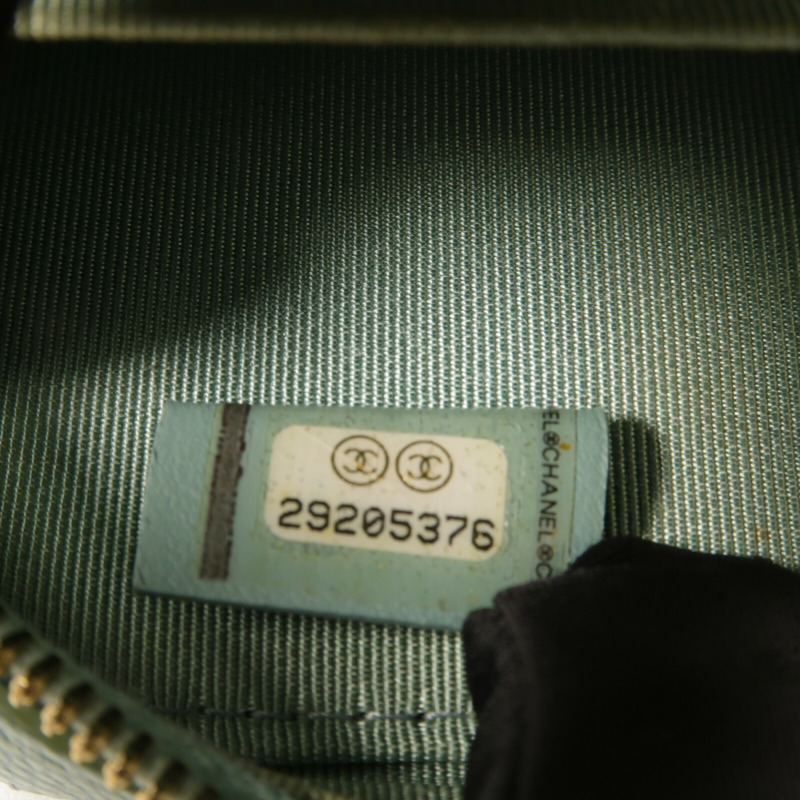 CHANEL 牛皮皮革Phone Case With Chain金扣鏈帶肩背袋-6