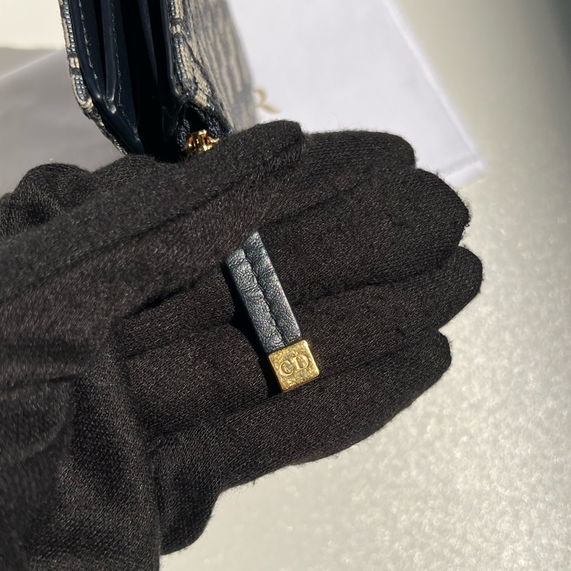 Dior老花刺繡短夾-5