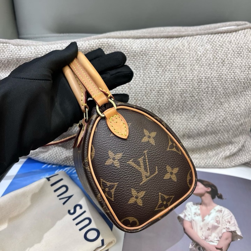 LV老花speedy nano枕頭包波士頓包-3